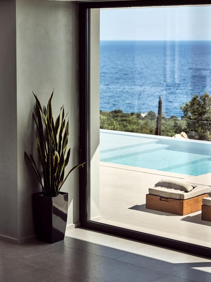 The Sall - Private Pool And Breathtaking Views, By Zantewize Villa
